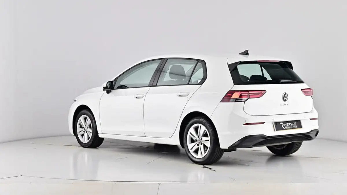 2020-volkswagen-golf-15-tsi-life-150ps-hatchback-big-68