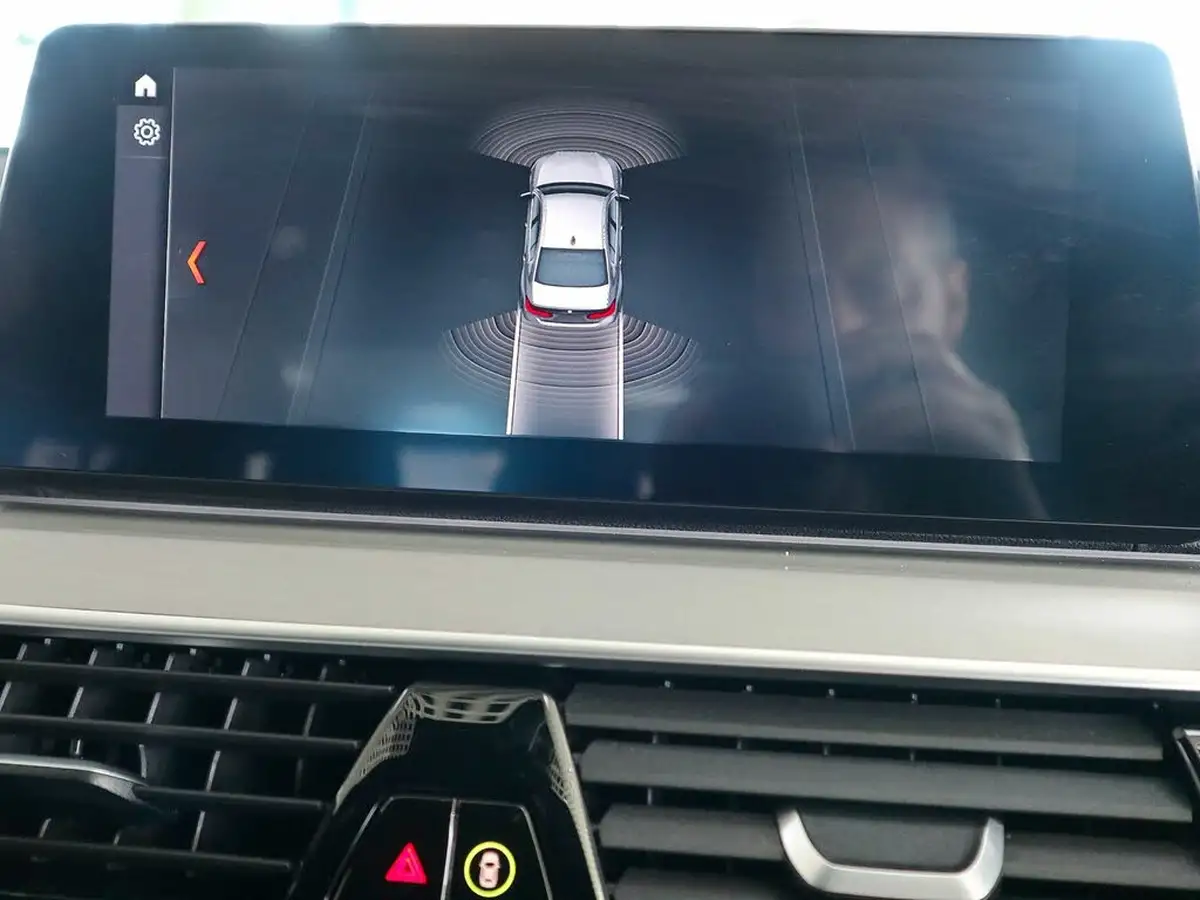2019-bmw-5-series-20td-520d-m-sport-190bhp-plus-pack-saloon-4d-big-31