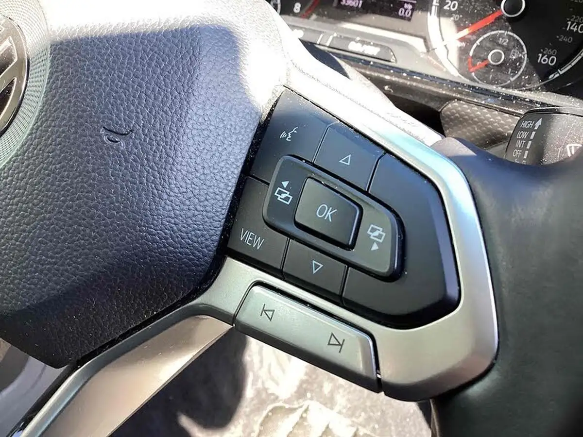 2020-volkswagen-t-cross-10-tsi-se-115ps-big-24