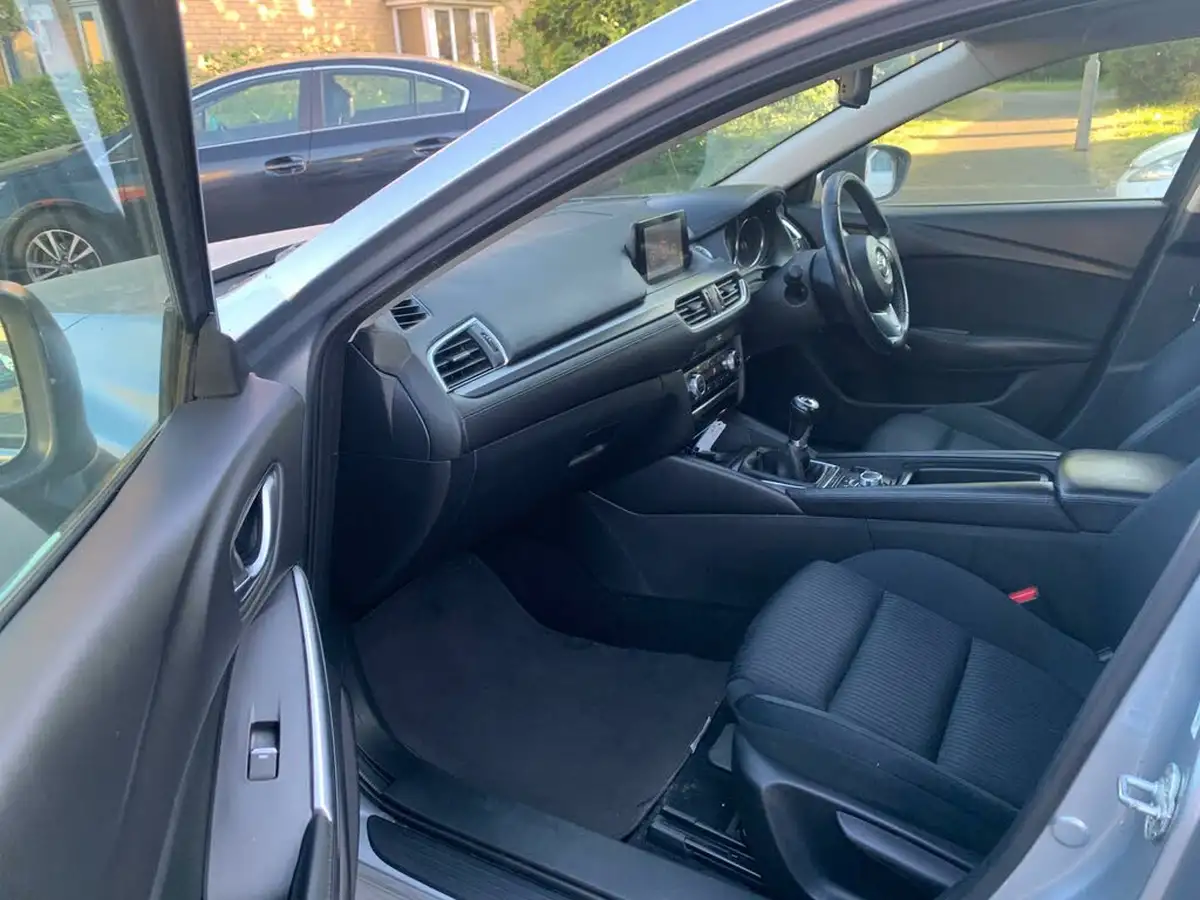 2015-mazda-mazda6-22td-se-l-nav-saloon-4d-big-13