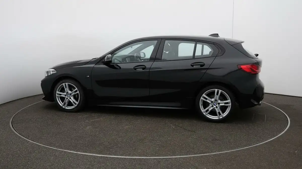 2022-bmw-1-series-15-118i-m-sport-lcp-big-56
