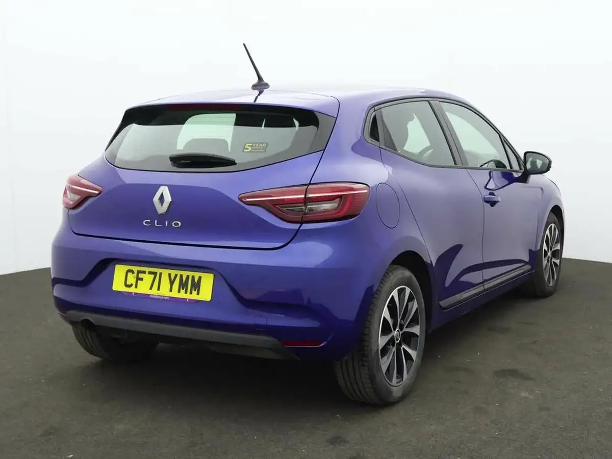 2022-renault-clio-10-tce-iconic-edition-big-5