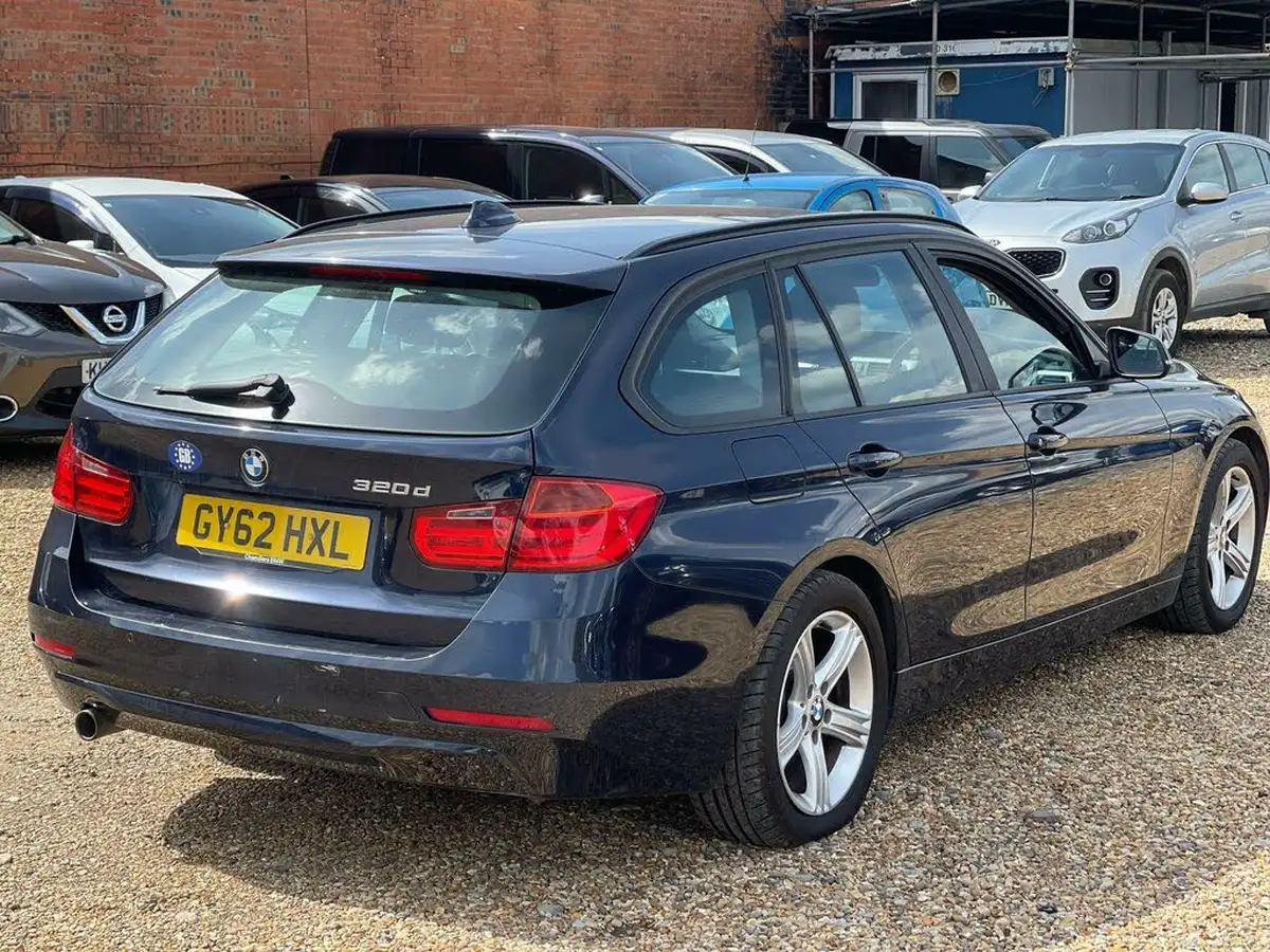 2012-bmw-3-series-20td-320d-se-184bhp-ss-touring-5d-big-13