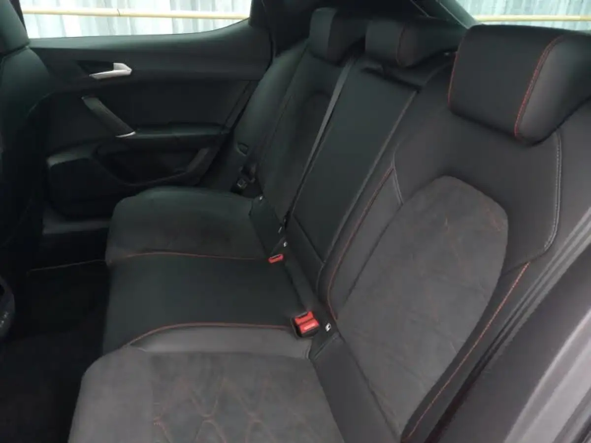 2021-seat-leon-10-etsi-evo-fr-sport-hatchback-big-5