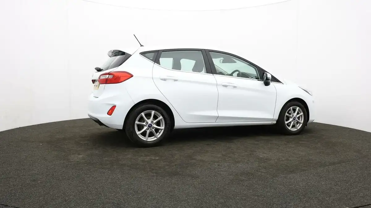 2018-ford-fiesta-10t-zetec-5d-auto-big-35
