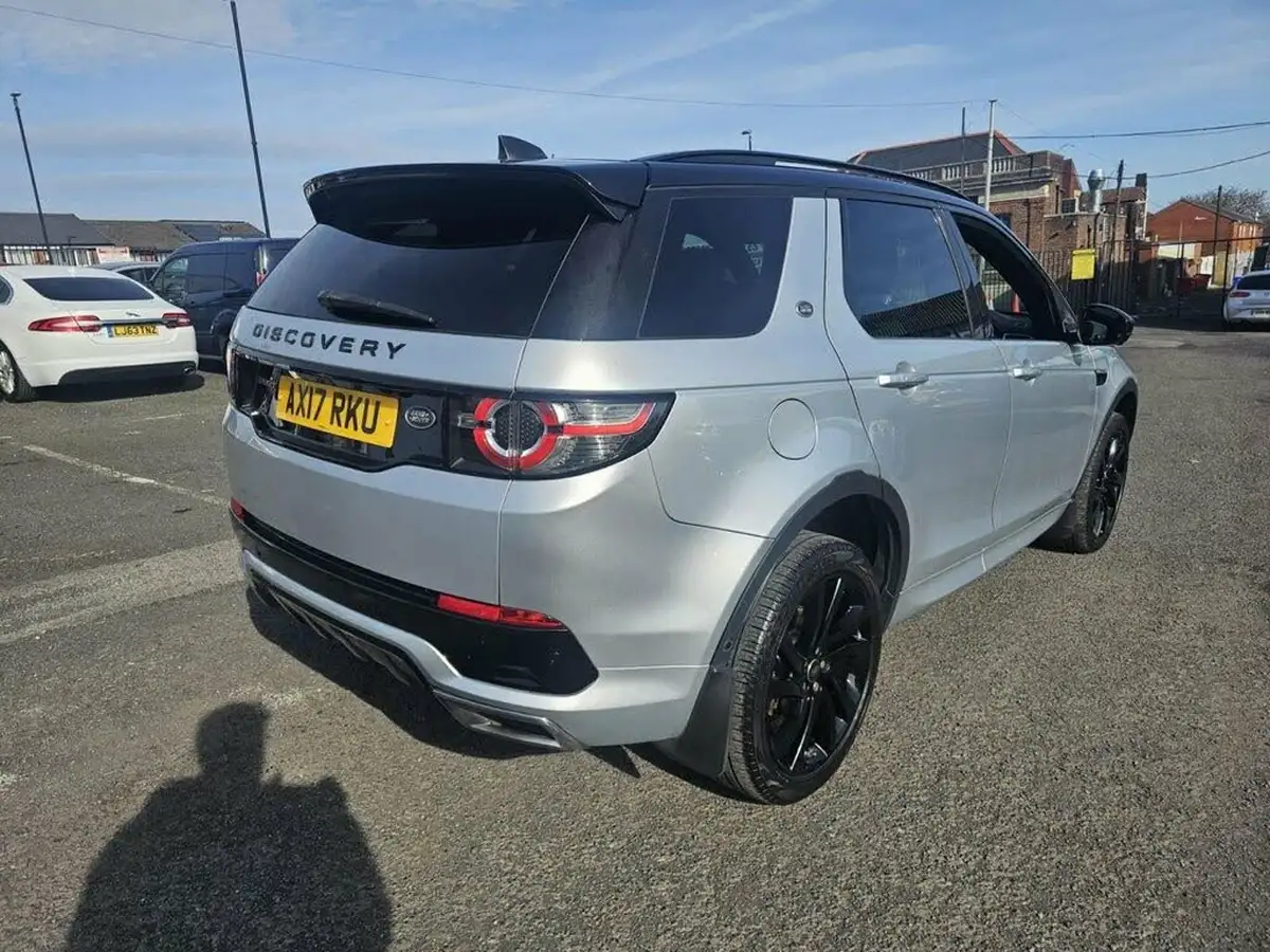 2017-land-rover-discovery-sport-20td4-hse-dynamic-lux-180ps-station-wagon-big-1