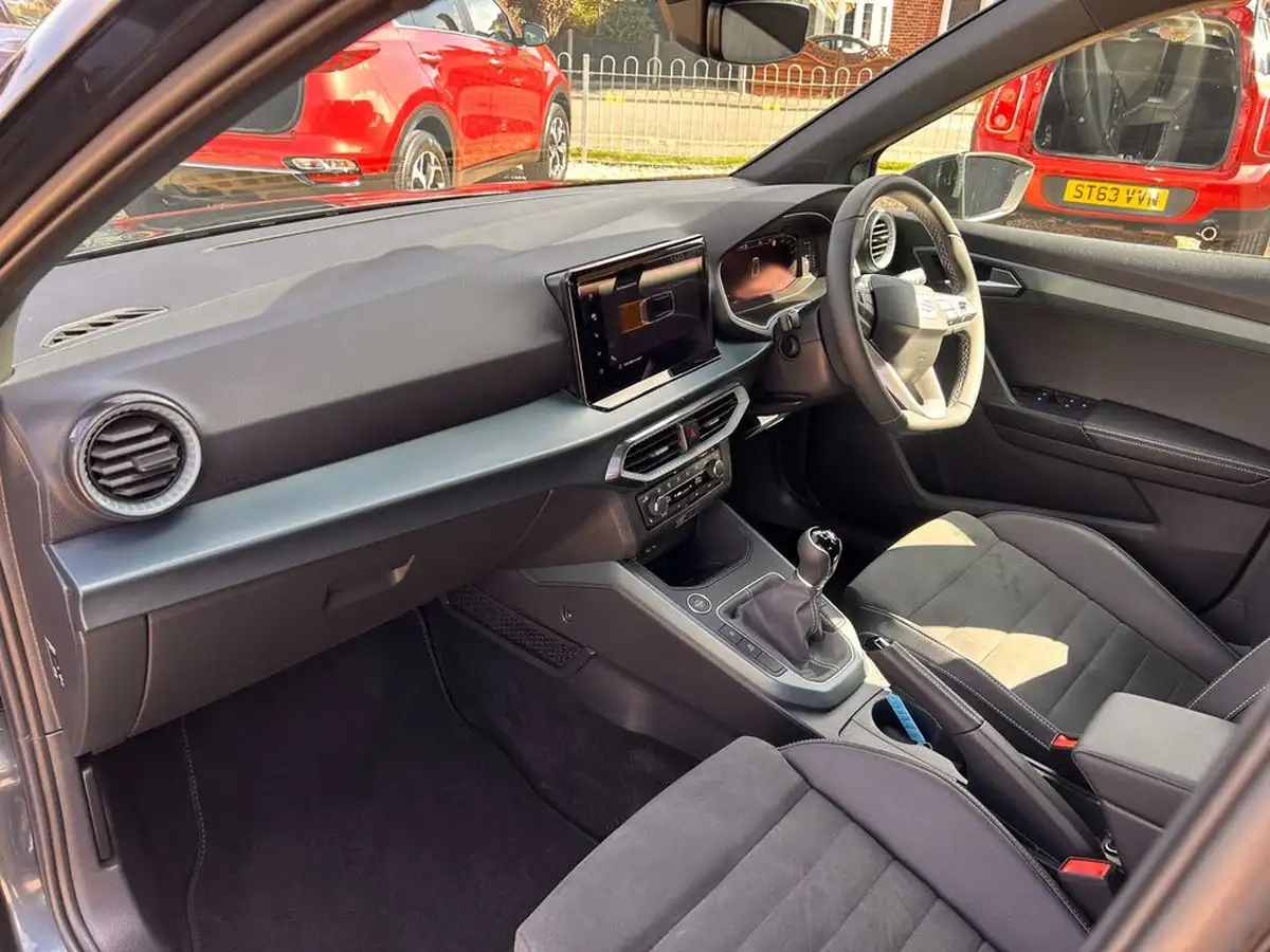 2023-seat-arona-10-tsi-xperience-big-18