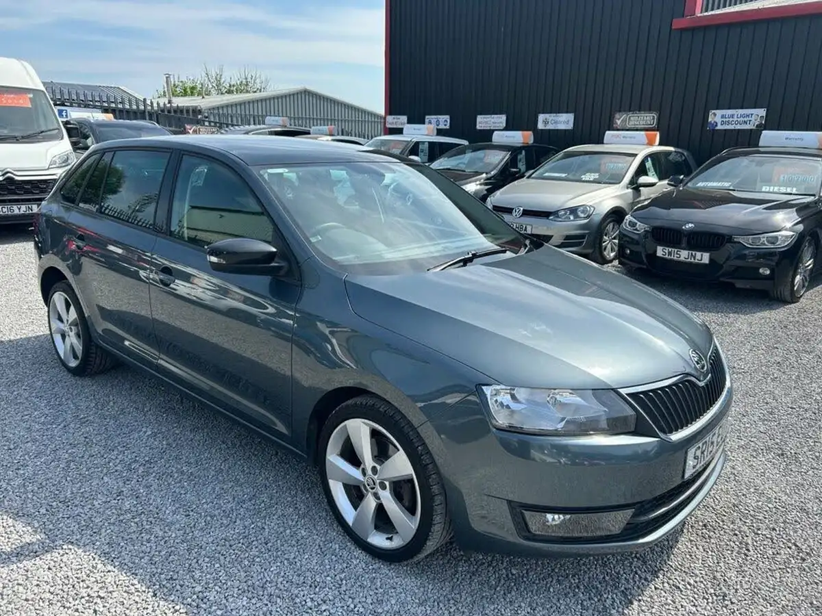 2015-skoda-rapid-spaceback-12-tsi-se-sport-big-1