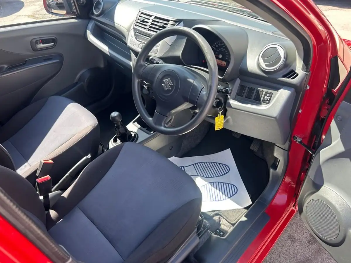 2014-suzuki-alto-10-sz-big-6