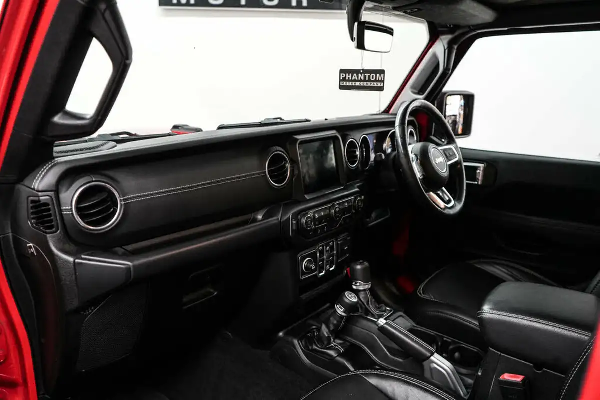 2019-jeep-wrangler-20-gme-overland-hard-5d-big-12
