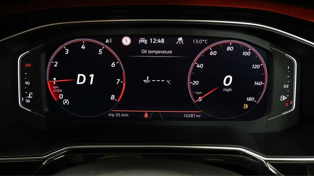 2023-volkswagen-polo-big-9