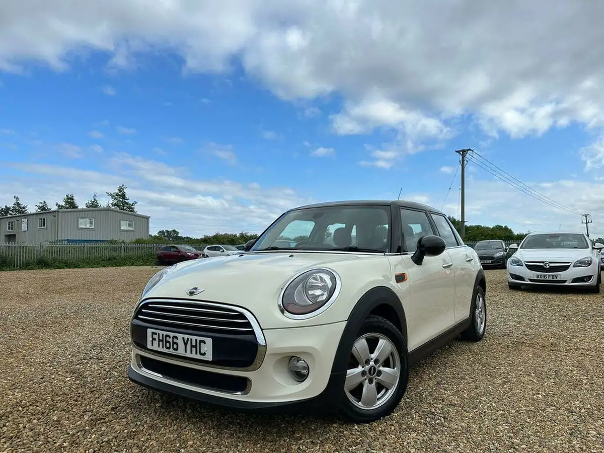 2016-mini-cooper-15td-cooper-d-ss-hatchback-5d-big-3