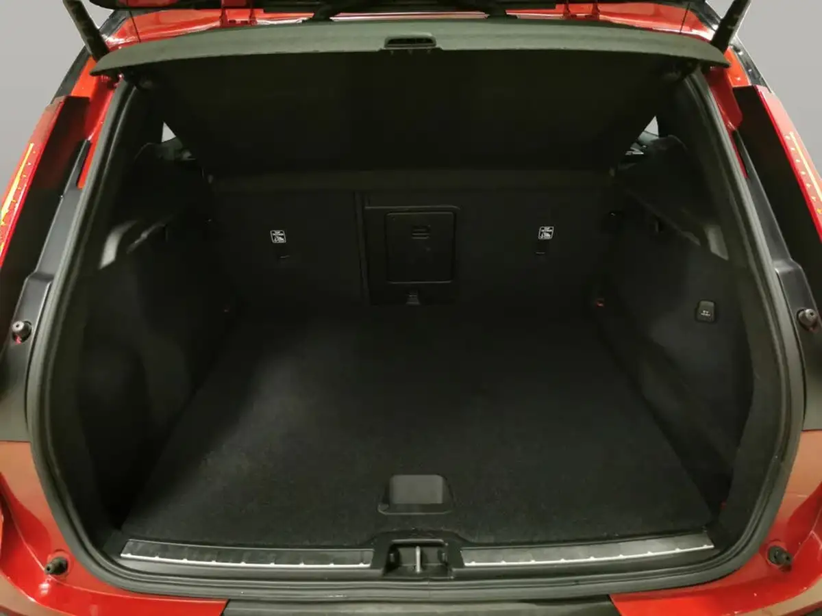 2020-volvo-xc40-15-t5-r-design-plug-in-hybrid-big-41