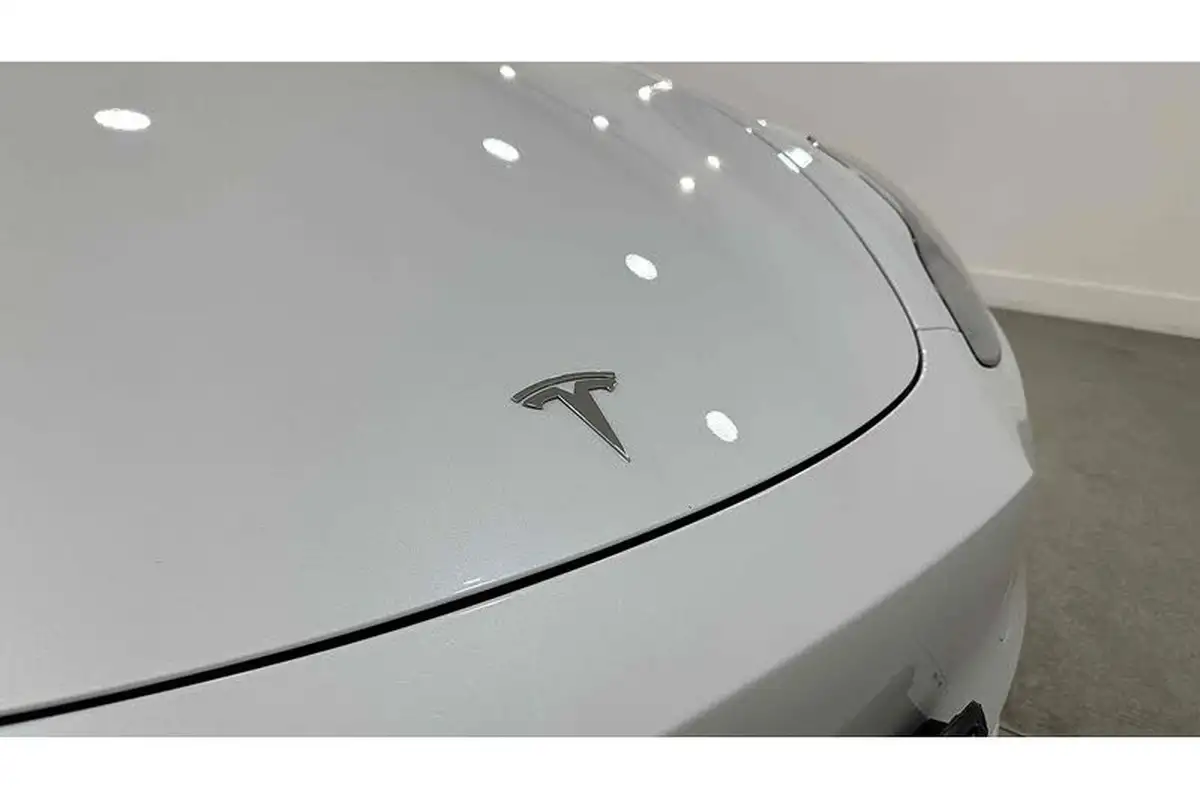 2023-tesla-model-y-e-rwd-big-17
