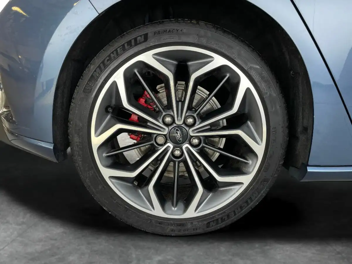 2023-ford-focus-10t-st-line-vignale-155ps-hybrid-mhev-hatchback-powershift-big-37