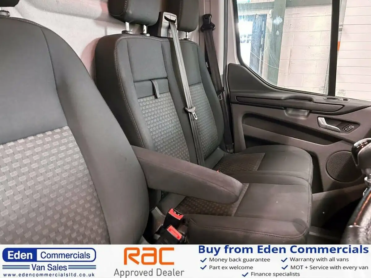 2019-ford-transit-custom-20tdci-300-l1h1-trend-105pseu6-panel-van-big-9
