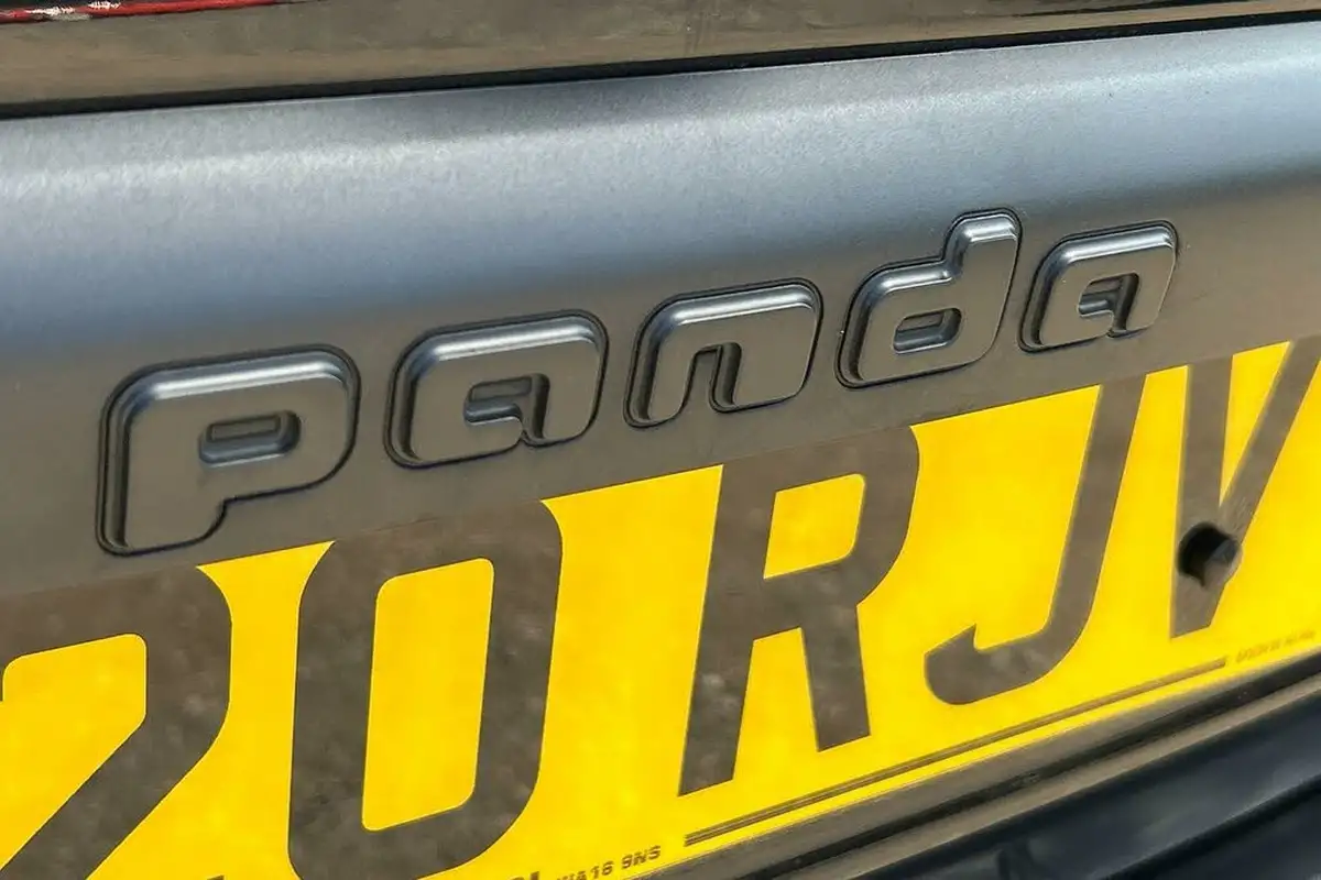 2020-fiat-panda-09-waze-4x4-big-17
