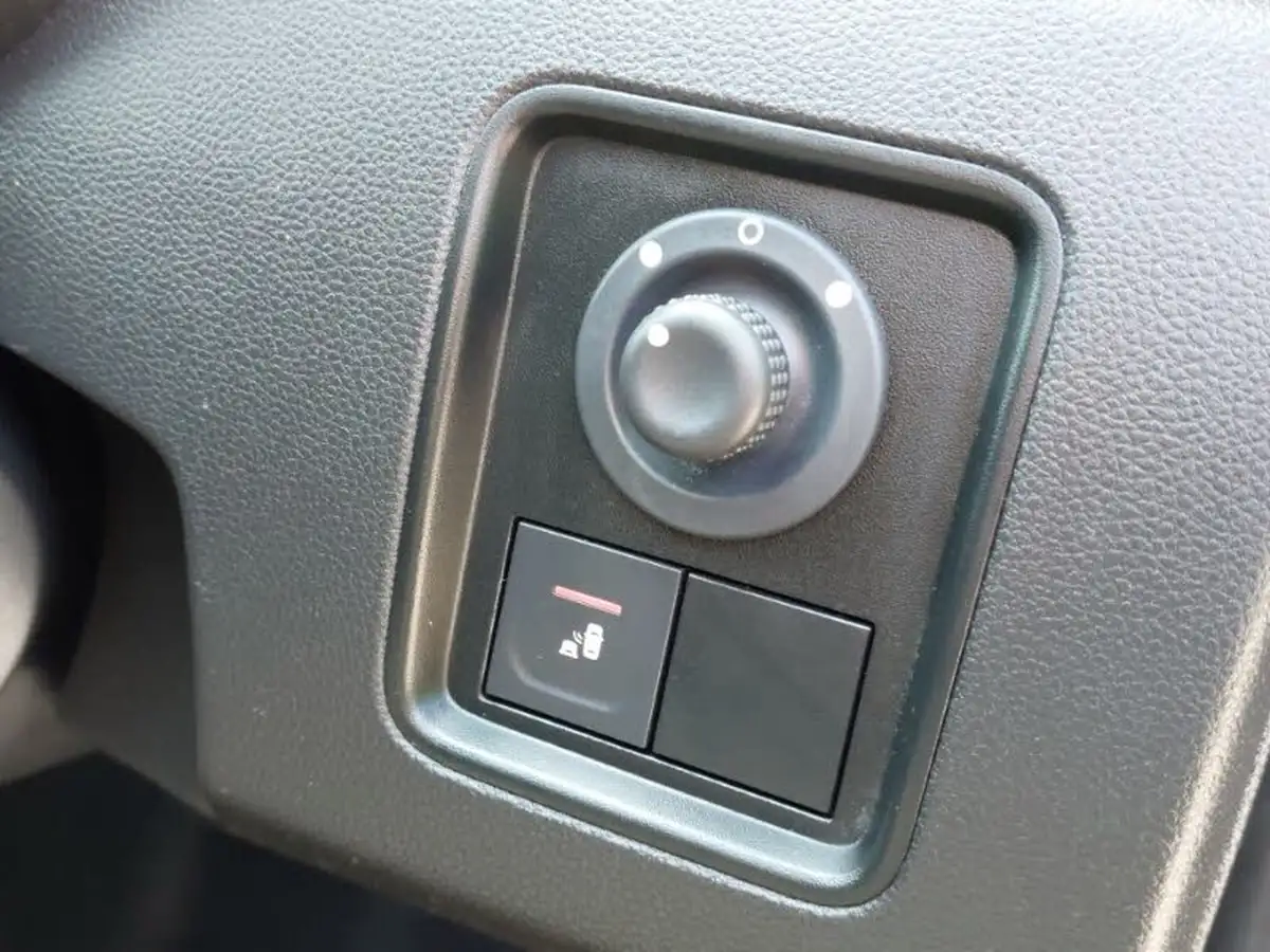 2022-dacia-duster-09-tce-prestige-big-12