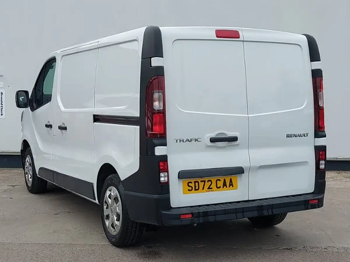 2022-renault-trafic-20dci-sl28-130-business-big-1