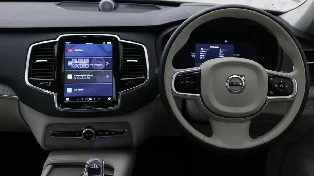 2024-volvo-xc90-20-t8-ultimate-dark-big-9