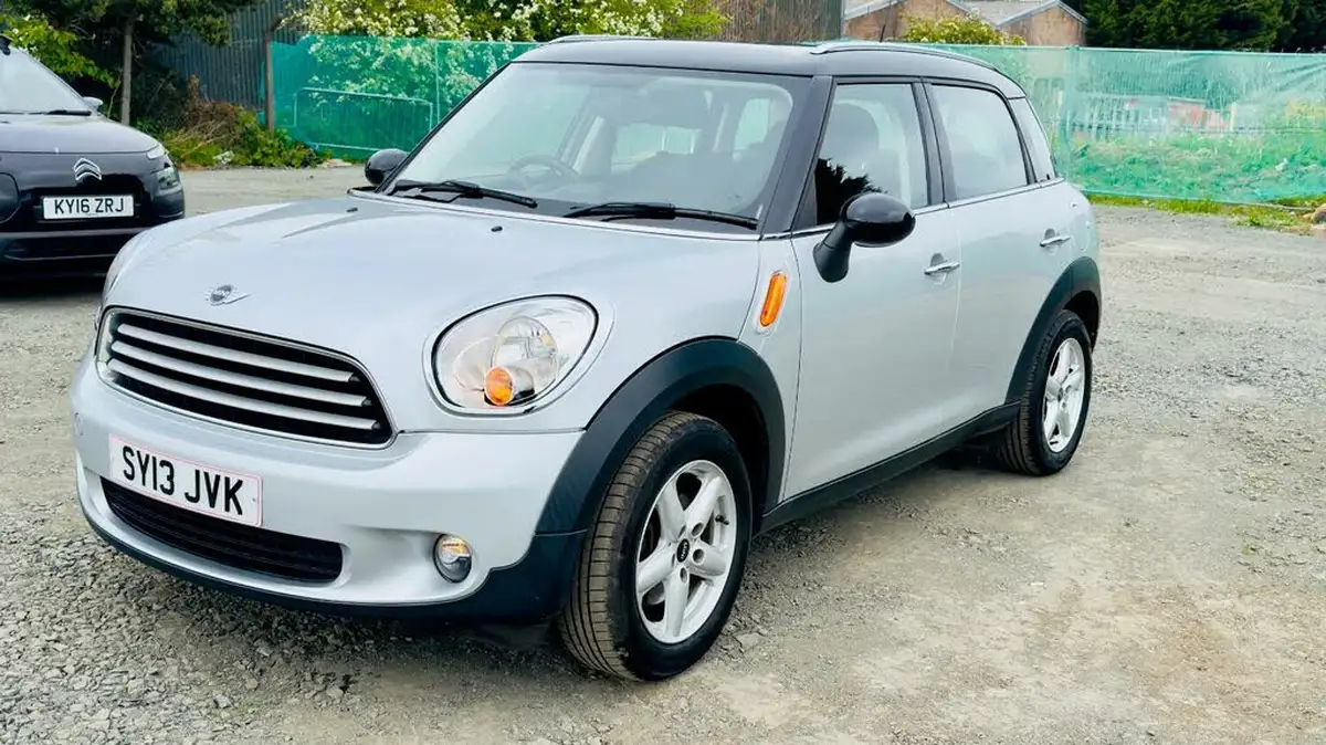 2013-mini-countryman-16-cooper-pepper-big-3
