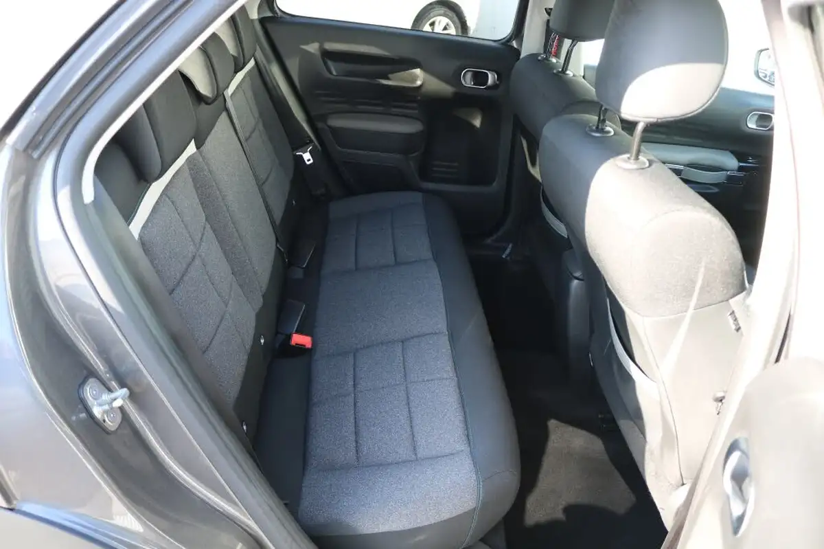 2020-citroen-c4-cactus-12-puretech-flair-130ps-eat6-big-16