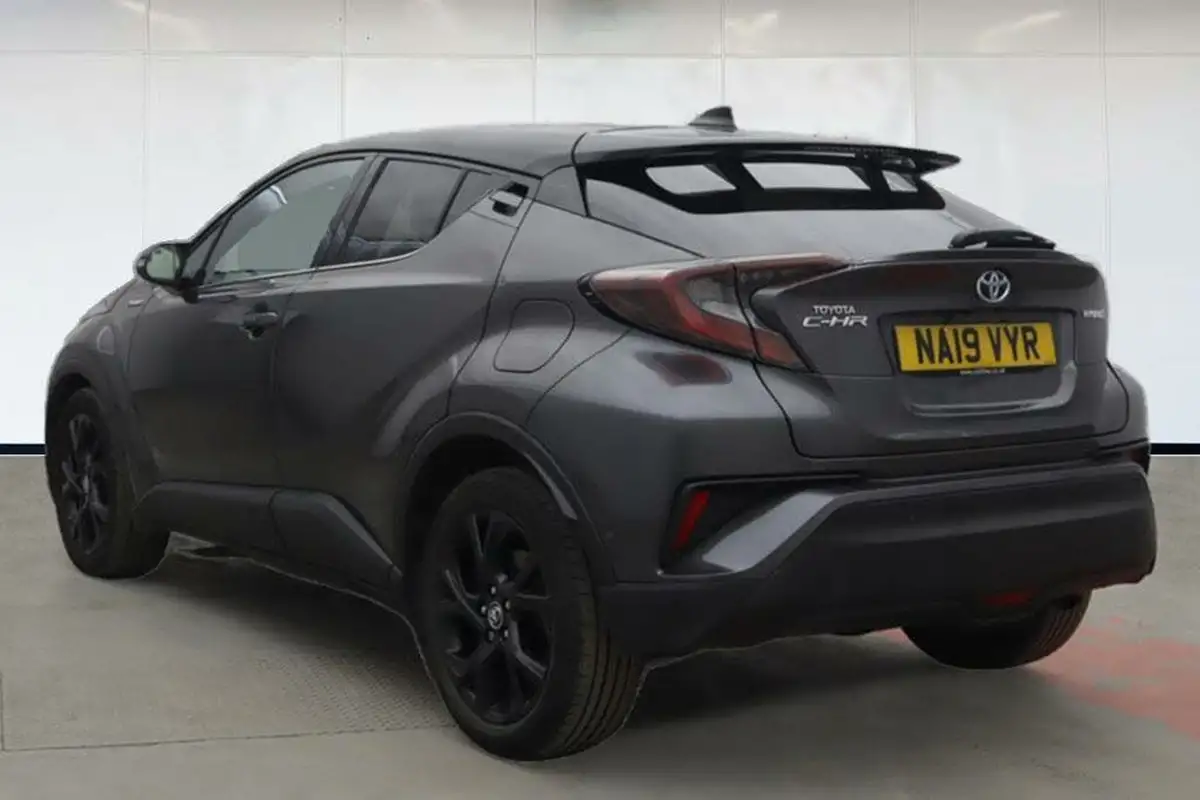 2019-toyota-c-hr-18-vvt-i-dynamic-big-2