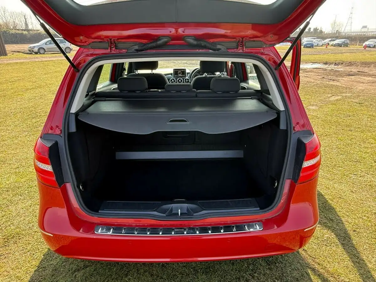 2014-mercedes-benz-b-class-big-21