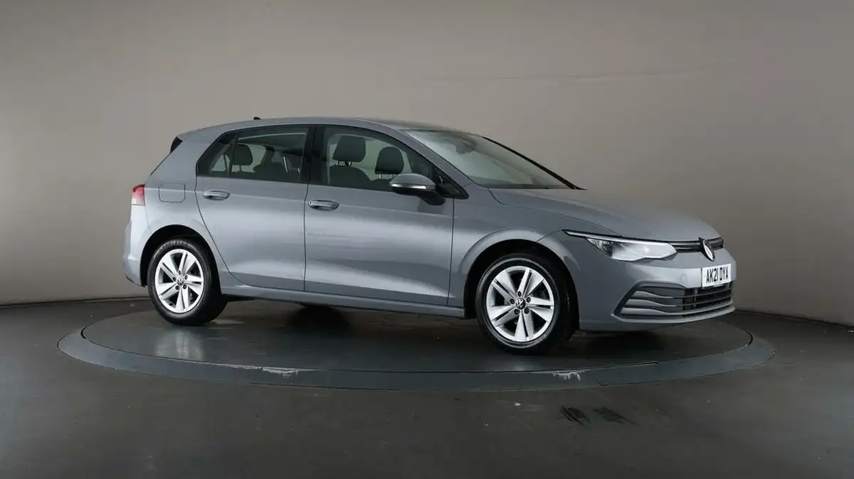 2021-volkswagen-golf-15-tsi-life-150ps-hatchback-big-54
