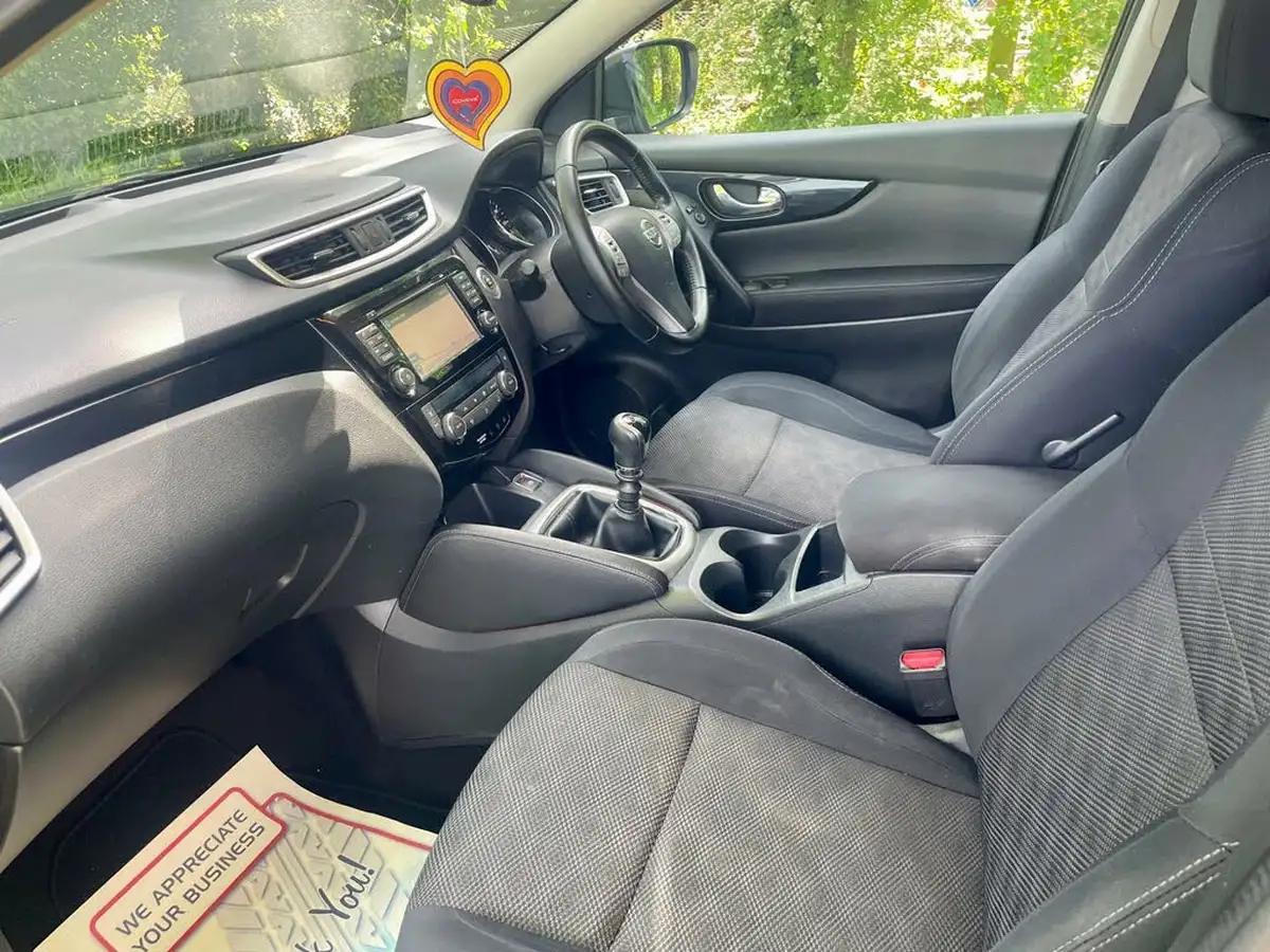 2014-nissan-qashqai-12-acenta-premium-big-49