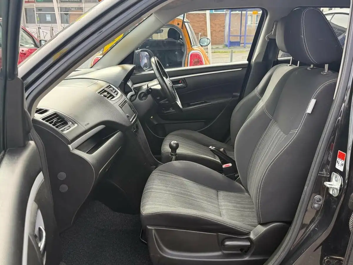 2016-suzuki-swift-12-sz-l-5d-big-19