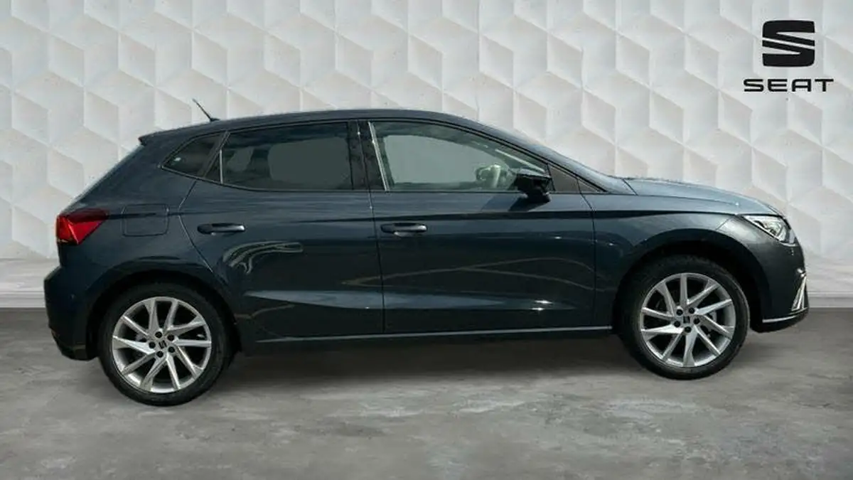 2025-seat-ibiza-10-tsi-fr-115ps-dsg-big-3