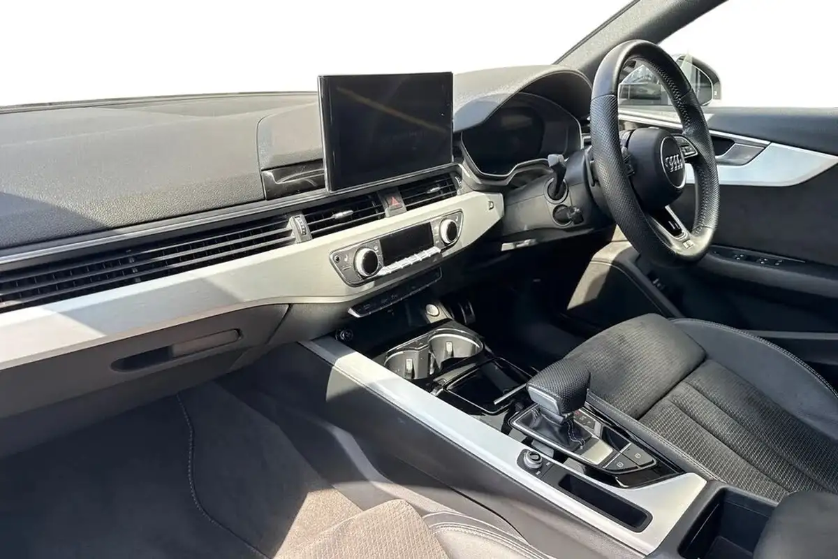 2019-audi-a4-avant-20-40-tfsi-sport-big-14