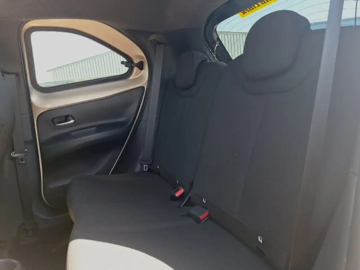 2023-toyota-aygo-x-10-vvt-i-edge-big-5