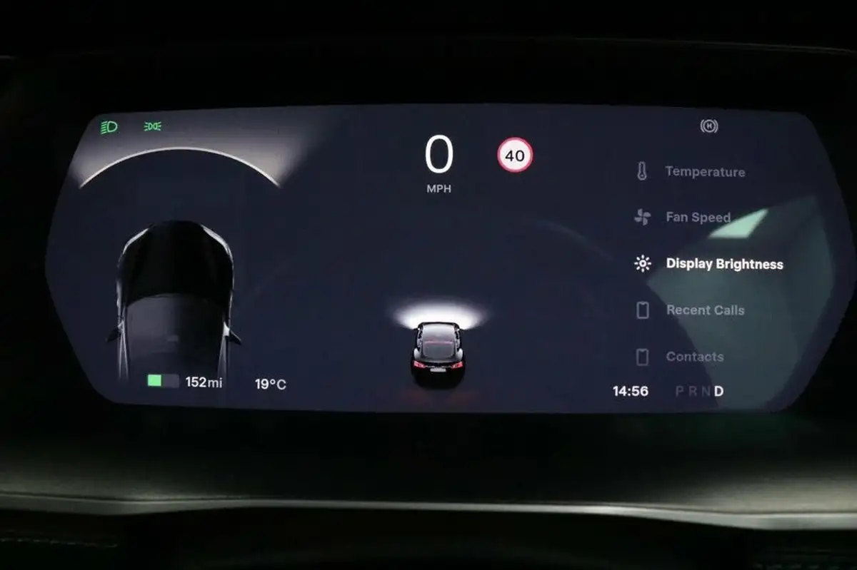 2020-tesla-model-s-e-long-range-big-32