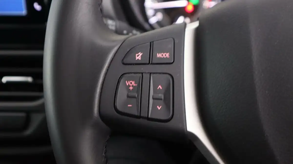2022-suzuki-s-cross-14-boosterjet-motion-big-22