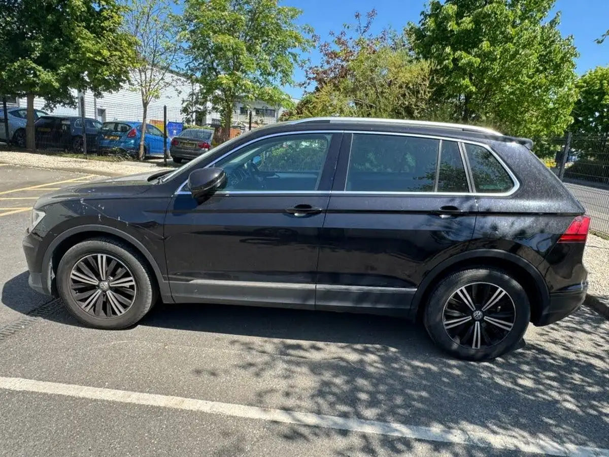 2018-volkswagen-tiguan-14-tsi-se-navigation-125ps-ss-big-7