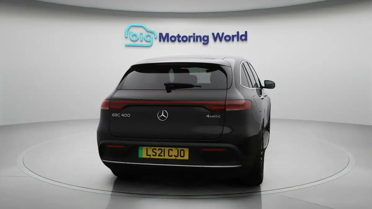 2021-mercedes-benz-eqc-e-eqc-400-amg-line-big-6