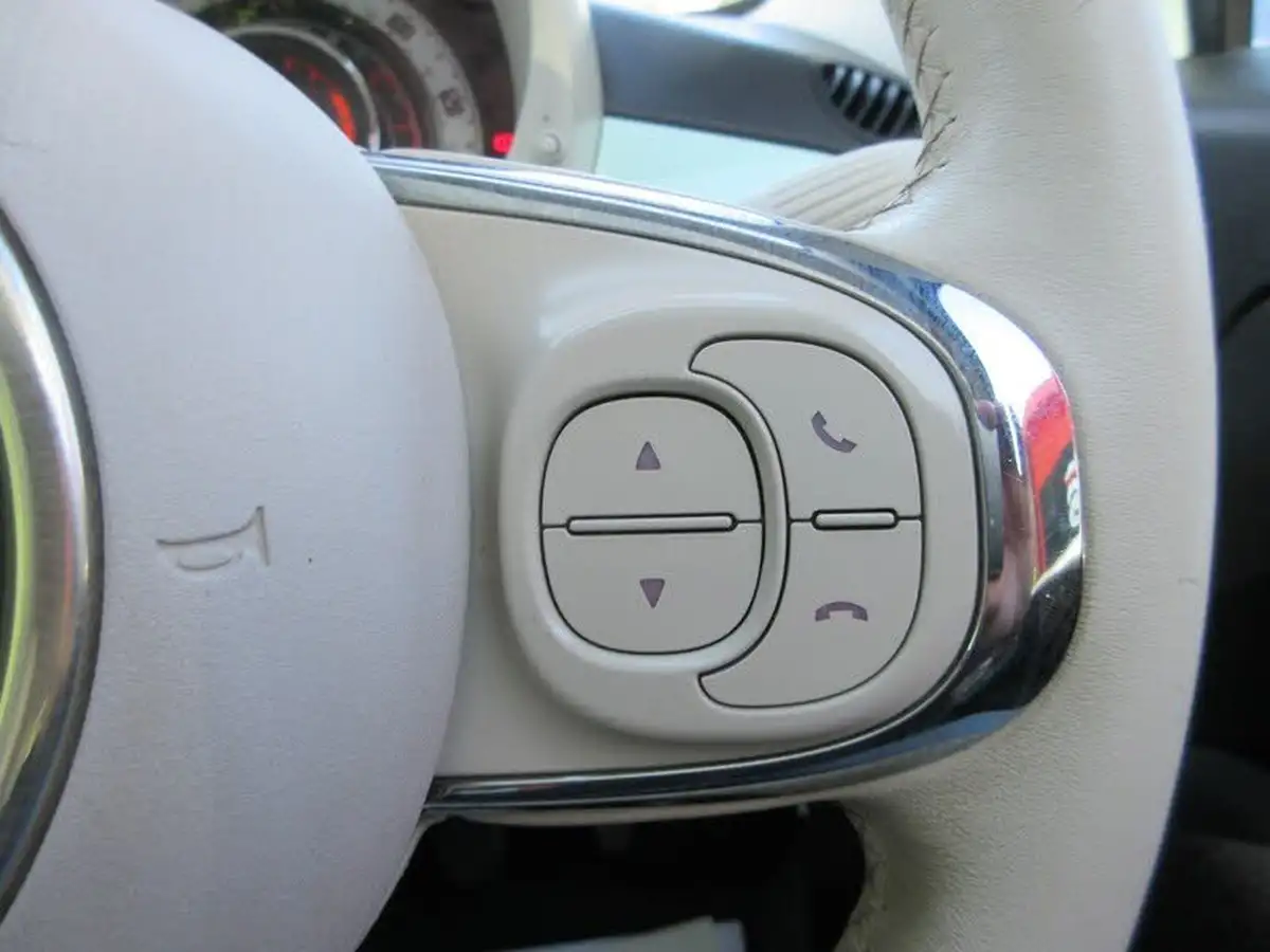 2018-fiat-500-12-lounge-big-21