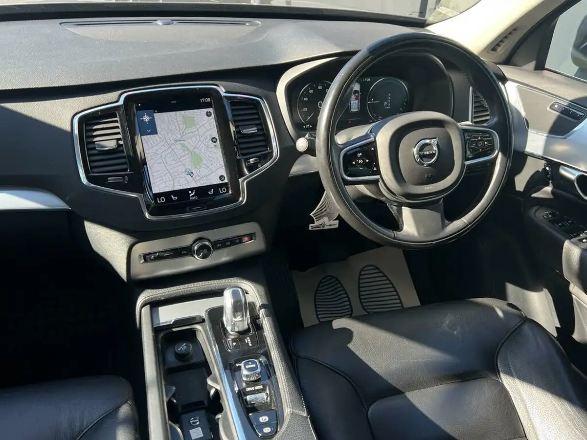 2017-volvo-xc90-20-t8-momentum-momentum-hybrid-auto-big-19