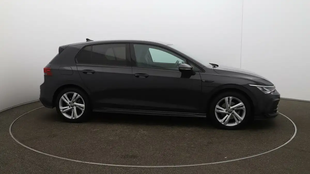 2022-volkswagen-golf-15-etsi-r-line-150ps-hatchback-big-41