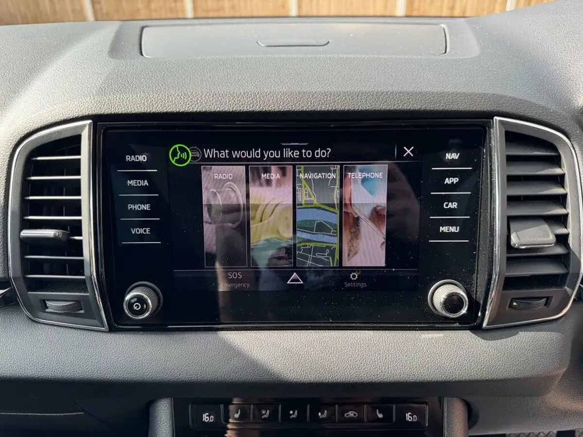 2021-skoda-karoq-15-tsi-se-l-dsg-big-21