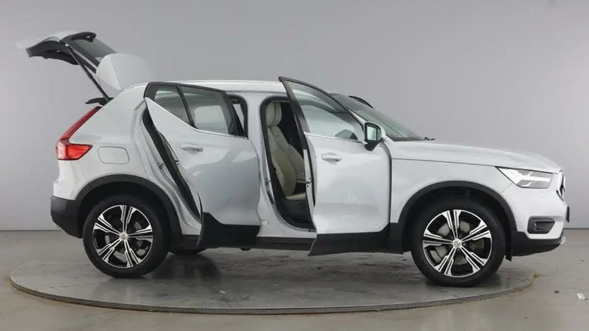 2021-volvo-xc40-15-t5-inscription-pro-258bhp-big-9