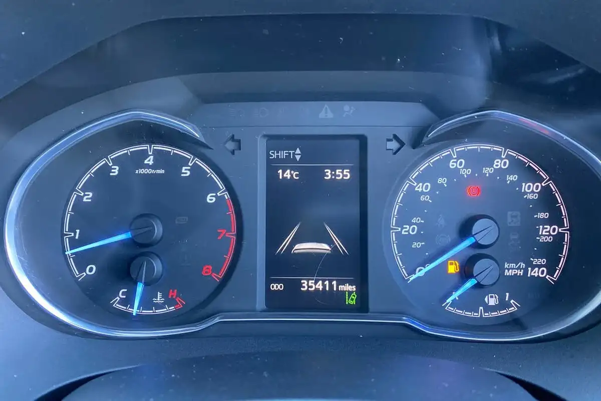 2020-toyota-yaris-15-vvt-i-y20-111bhp-1496cc-big-36
