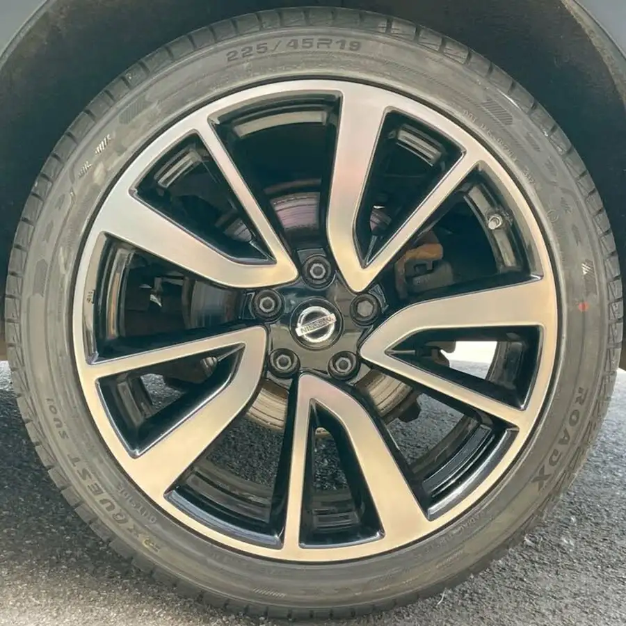 2015-nissan-qashqai-15dci-tekna-big-20
