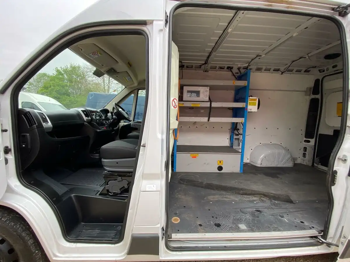 2017-fiat-ducato-20td-35-lh2-panel-big-10