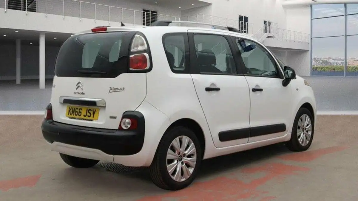 2016-citroen-c3-picasso-16bluehdi-edition-big-6
