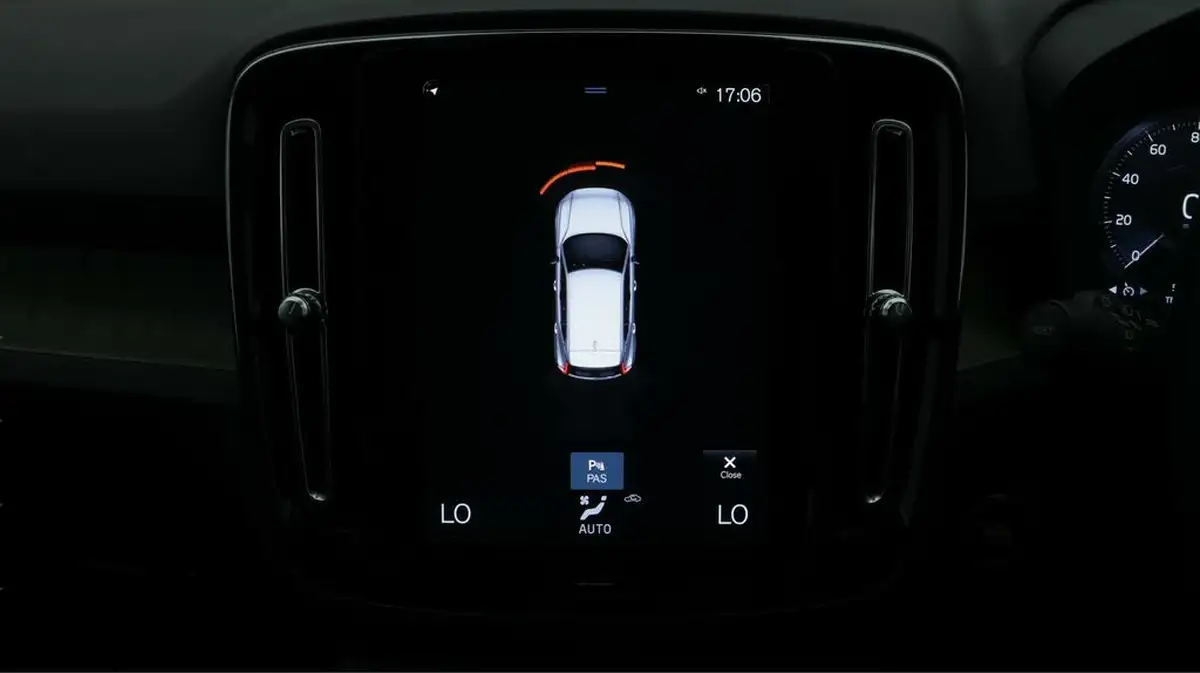 2020-volvo-xc40-15-t3-inscription-geartronic-big-26