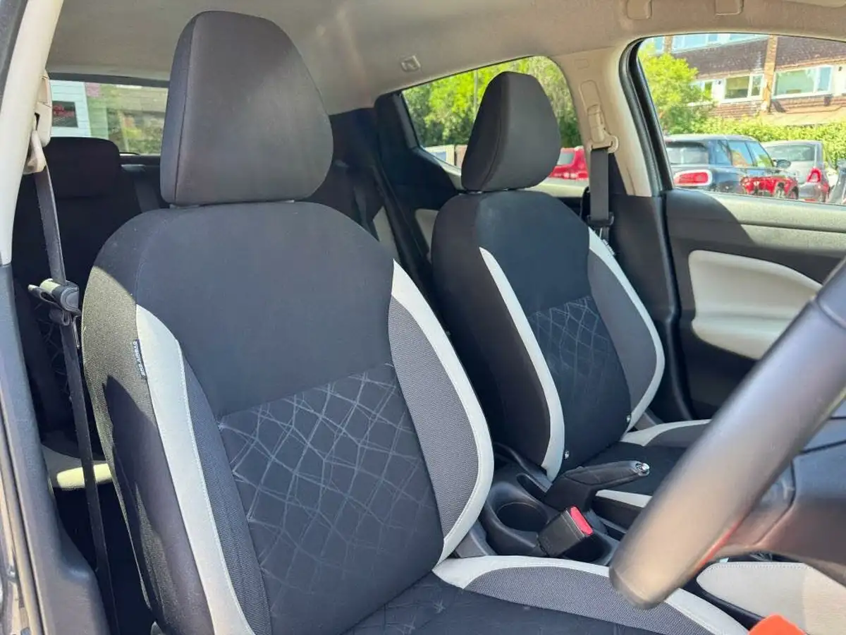 2019-nissan-micra-09-ig-t-n-connecta-big-17