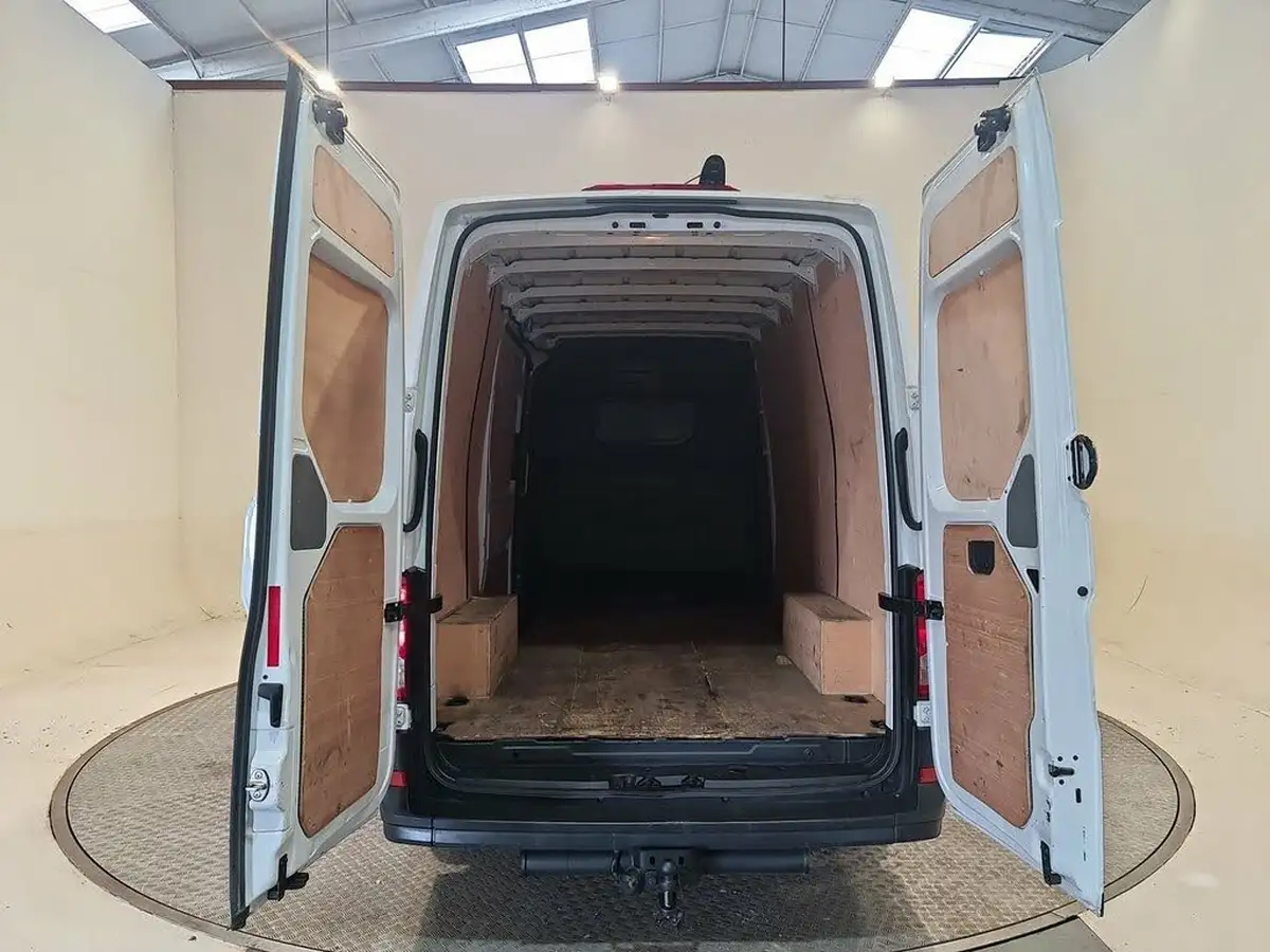 2021-volkswagen-crafter-20tdi-cr35-mwb-startline-140pseu6dt-e-rwd-panel-van-big-22